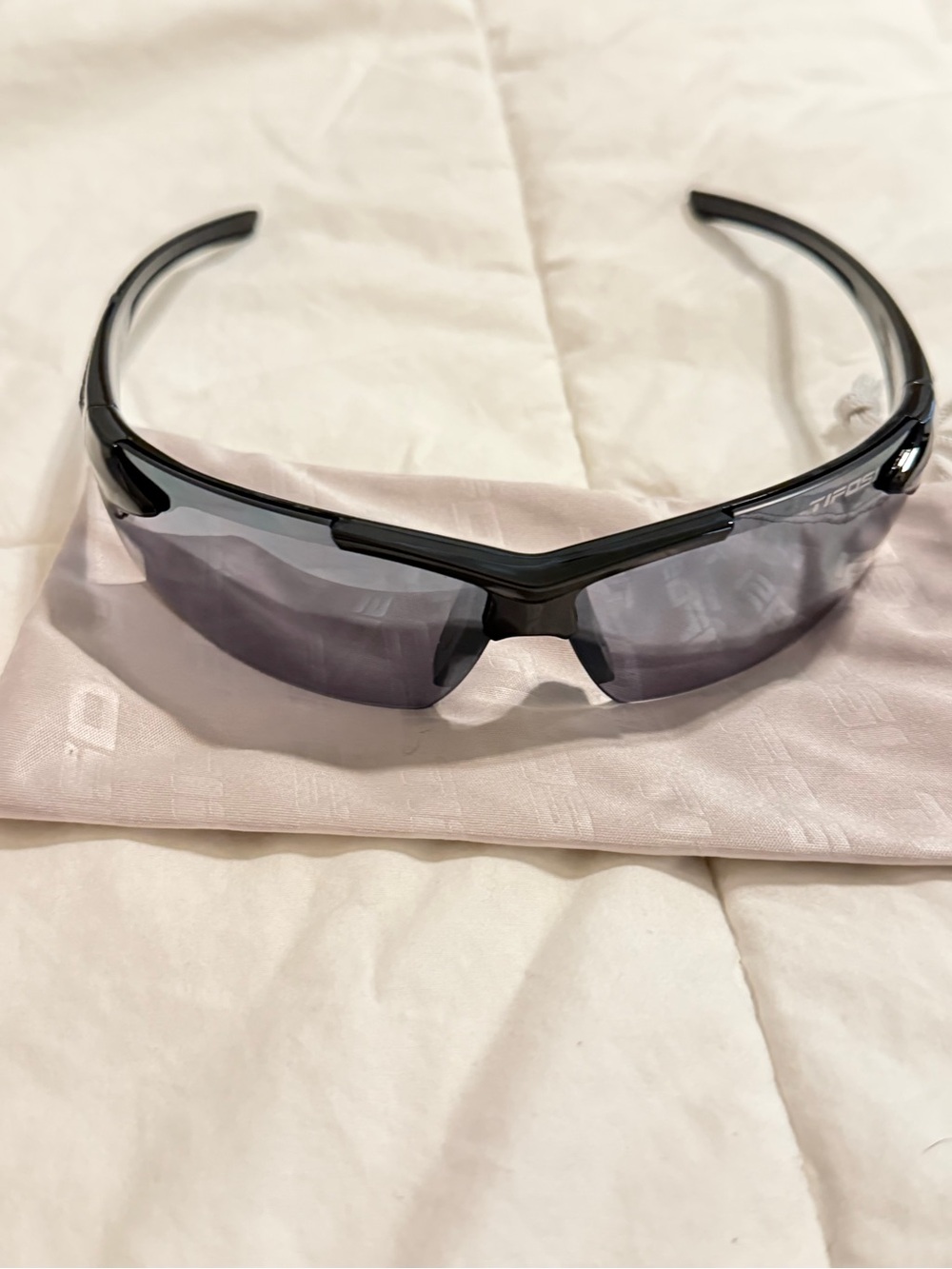 Tifosi Sporty Black Wraparound Sunglasses with Gray Lenses